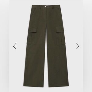 Theory Wide-Leg Cargo Pant in Moleskin Twill
Size 0 NWT Hunter Green